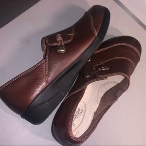 NWT Clark’s Brown Loafers